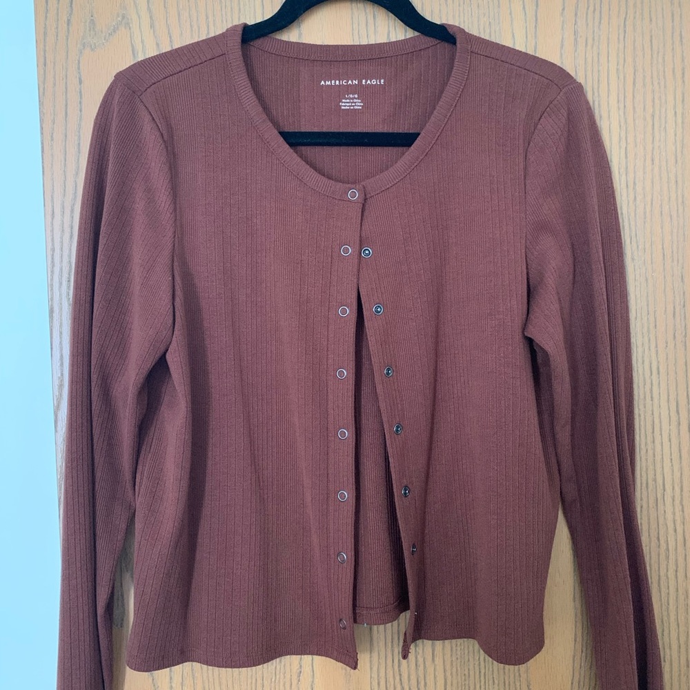 American Eagle reddish brown button up shirt